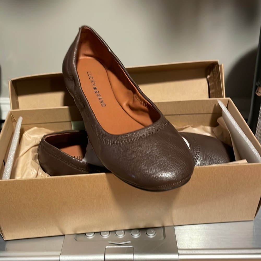 Lucky brand Brown flats